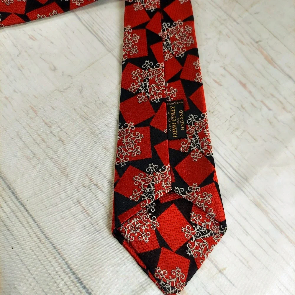 Haband Tie Woven in Como‎ Italy Geometric Pattern Red Black Mens Necktie